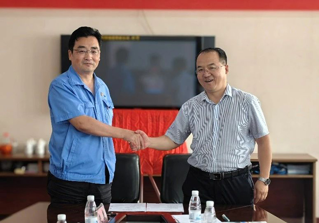 电控学院与电竞游戏押注网站大全举行产学研签约暨授牌仪式 电控学院与电竞游戏押注网站大全举行产学研签约暨授牌仪式